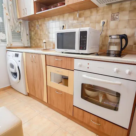 Two-Bedroom Vintage Apartment Top Location * Burgas