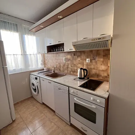 Two-bedroom Vintage Location * Burgas City