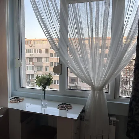 Two-bedroom Vintage Location Apartament Burgas