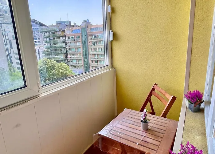 Two-bedroom Vintage Location Apartmán