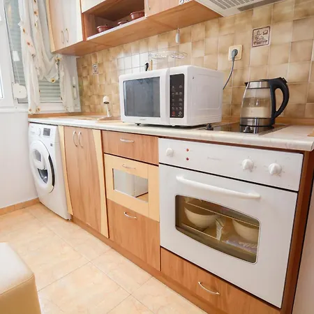Apartment тристаен винтидж локация *